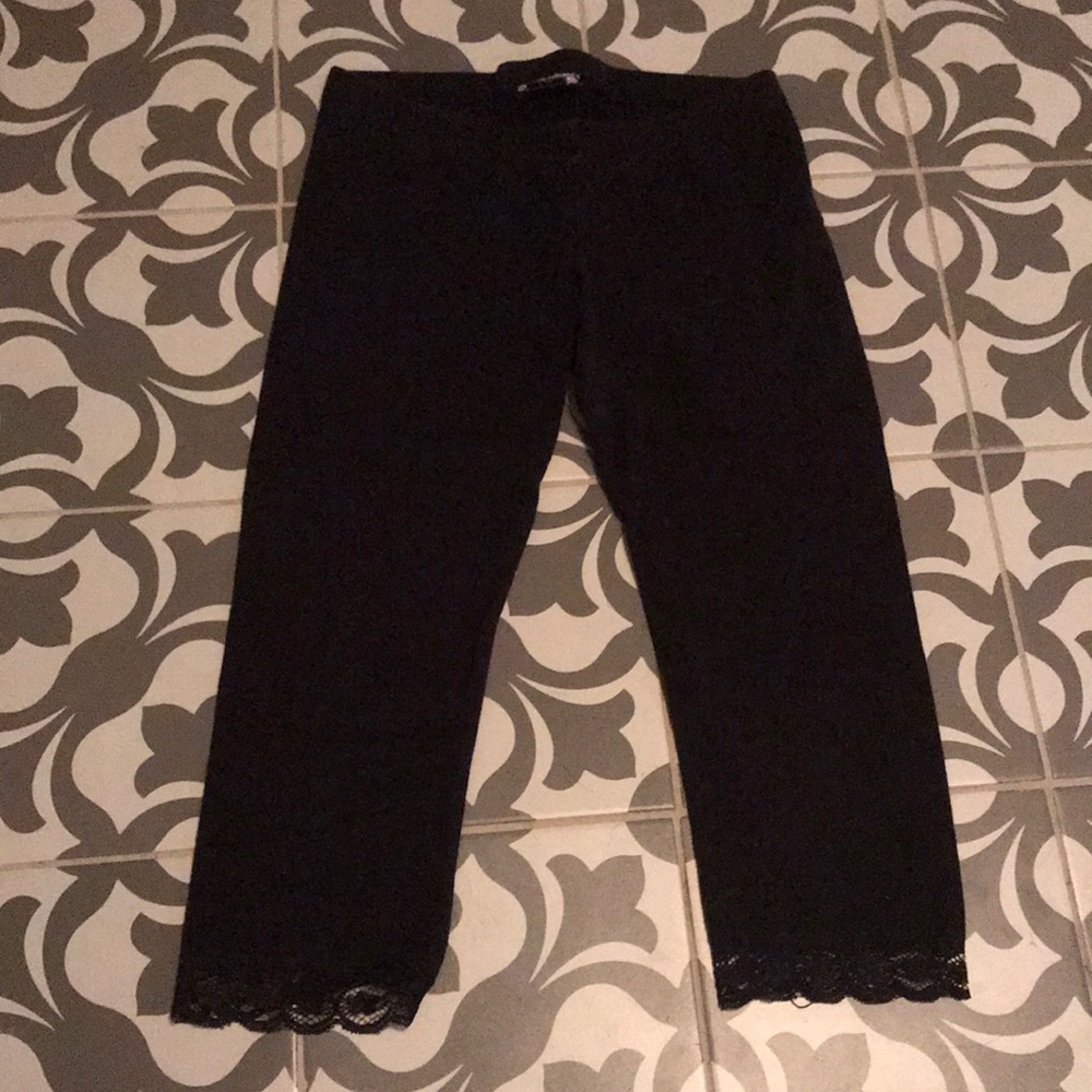 Girls black Capri leggings